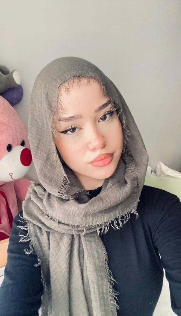Ceylin - Vitrin Escort